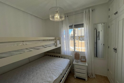 Återförsäljning -  - Punta Prima - Serena