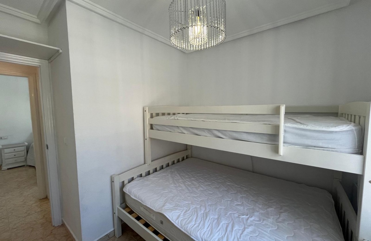 Återförsäljning -  - Punta Prima - Serena