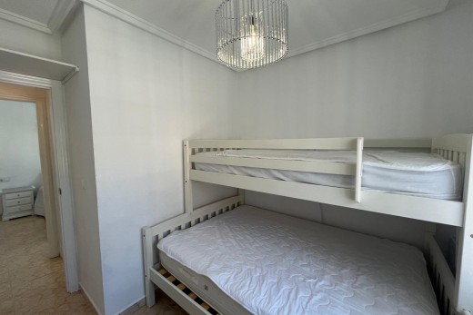 Återförsäljning -  - Punta Prima - Serena