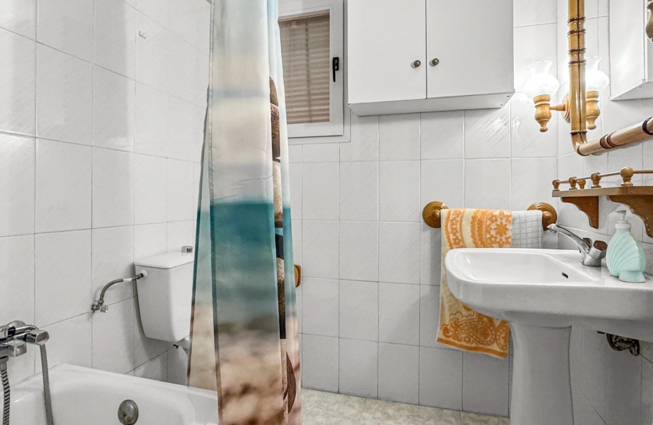 Reventa - Apartamento - Torrevieja - Playa de los Locos