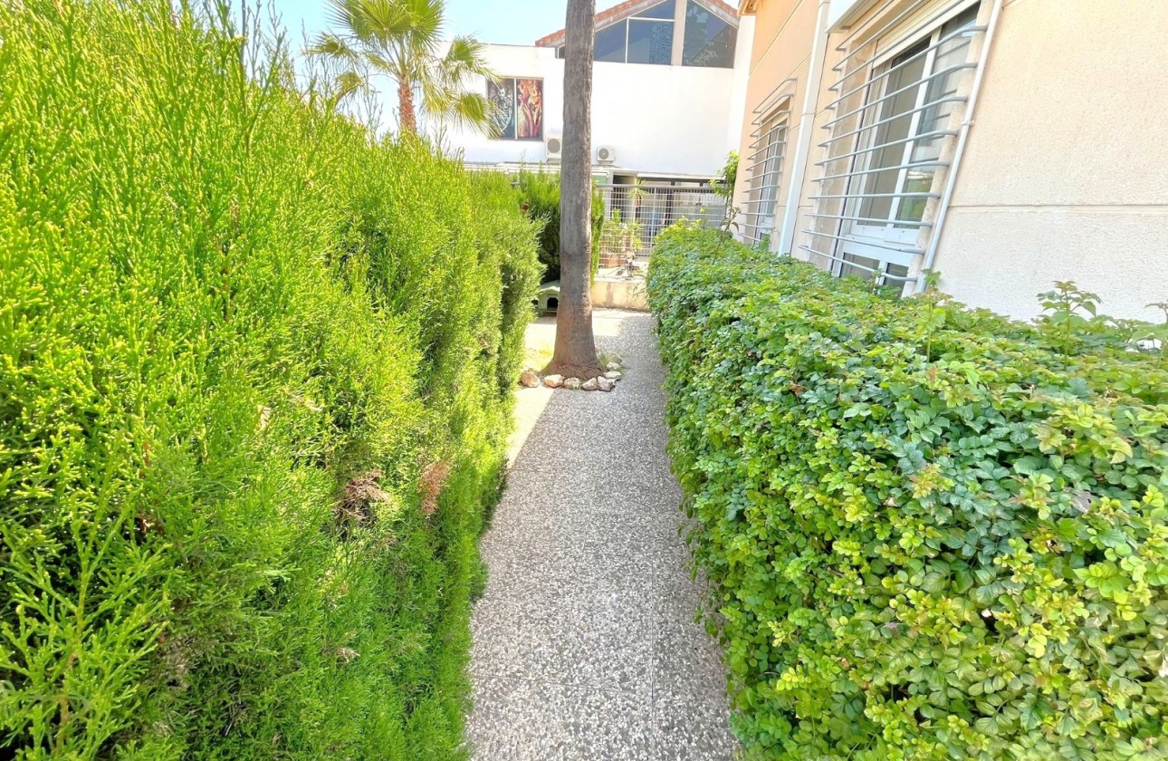 Resale - commercial - Orihuela Costa - Playa Flamenca