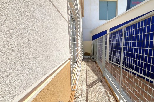 Resale - commercial - Orihuela Costa - Playa Flamenca