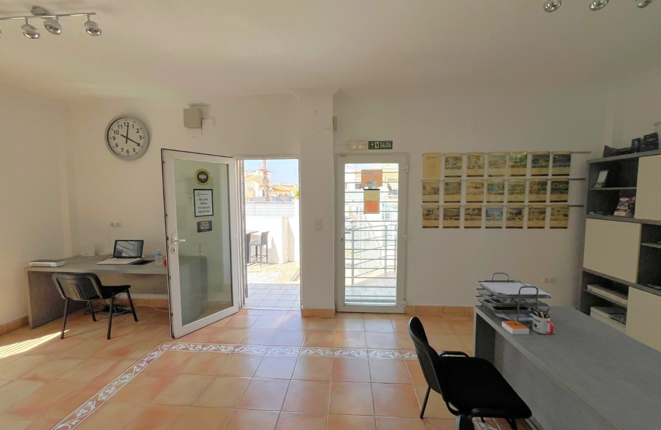 Resale - commercial - Orihuela Costa - Playa Flamenca