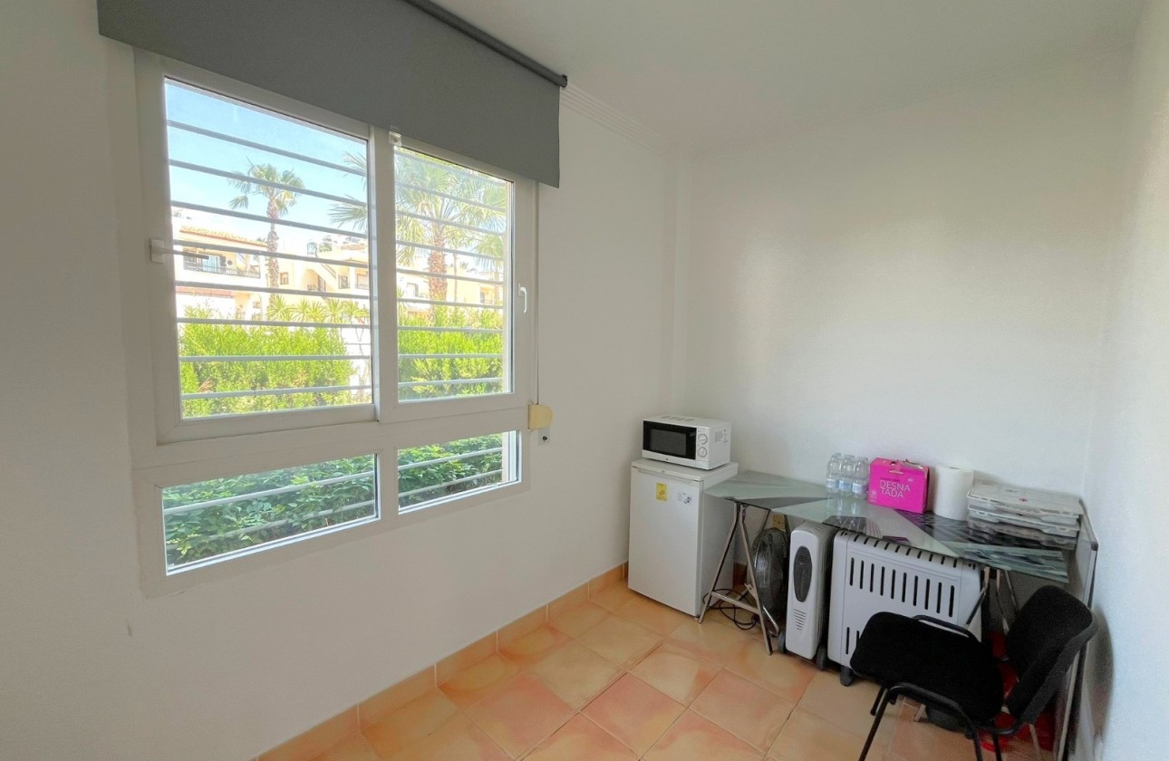 Resale - commercial - Orihuela Costa - Playa Flamenca