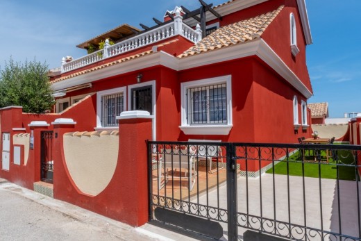 Återförsäljning - Detached Villa - Orihuela Costa - Villamartín