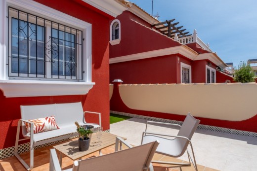 Återförsäljning - Detached Villa - Orihuela Costa - Villamartín