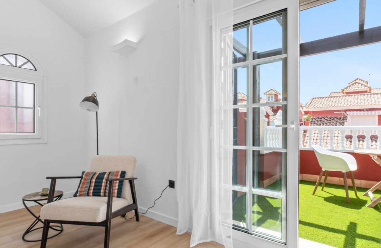 Återförsäljning - Detached Villa - Orihuela Costa - Villamartín