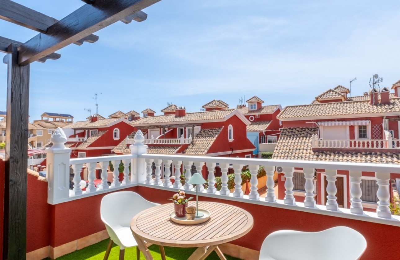 Återförsäljning - Detached Villa - Orihuela Costa - Villamartín