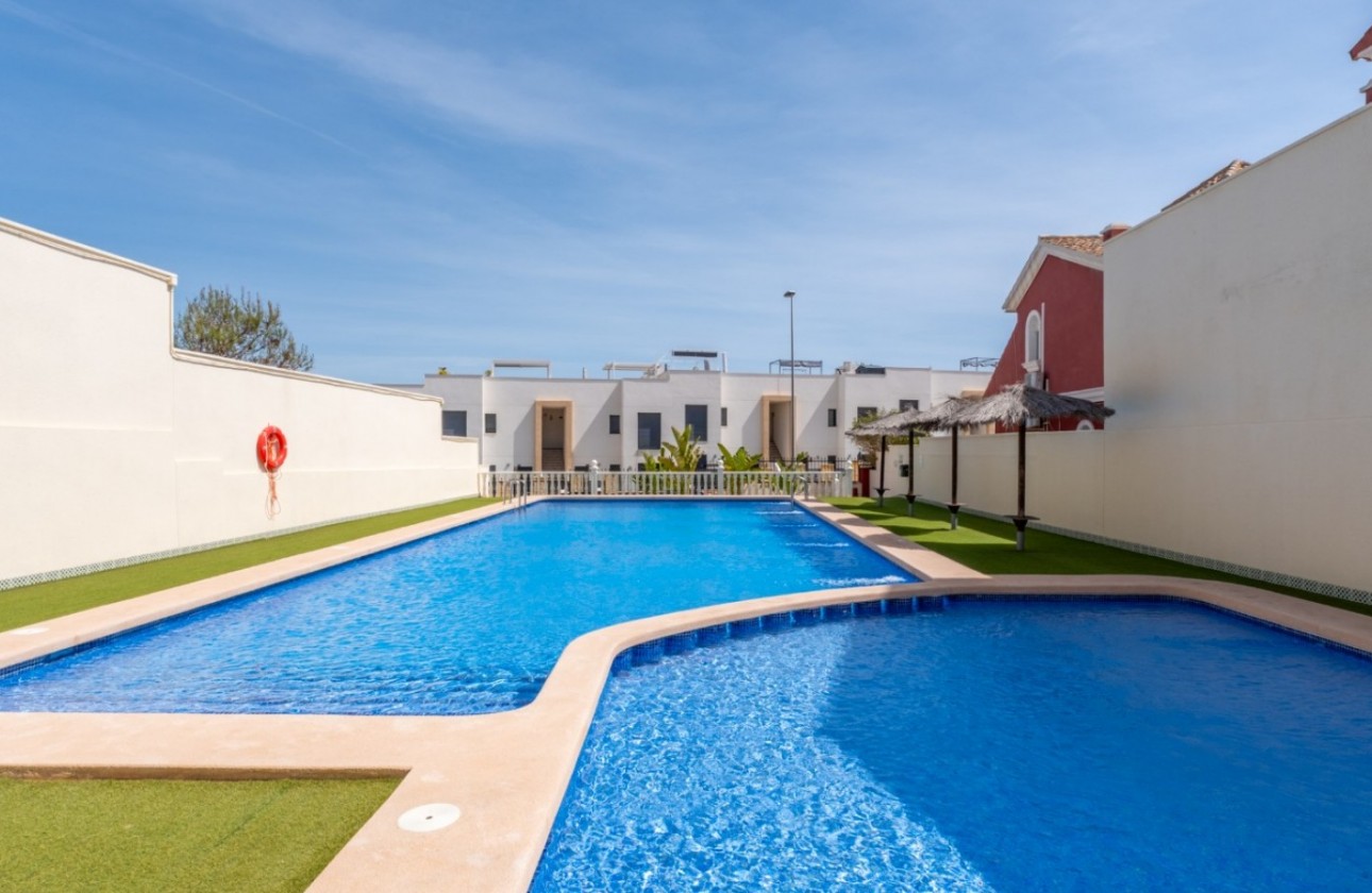 Återförsäljning - Detached Villa - Orihuela Costa - Villamartín