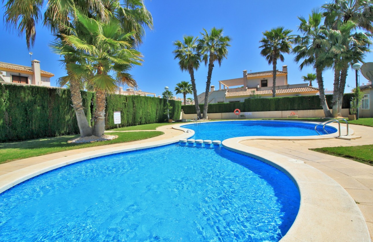 Resale - Townhouse - Villamartin - PAU 8
