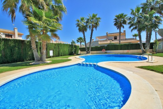 Resale - Townhouse - Villamartin - PAU 8