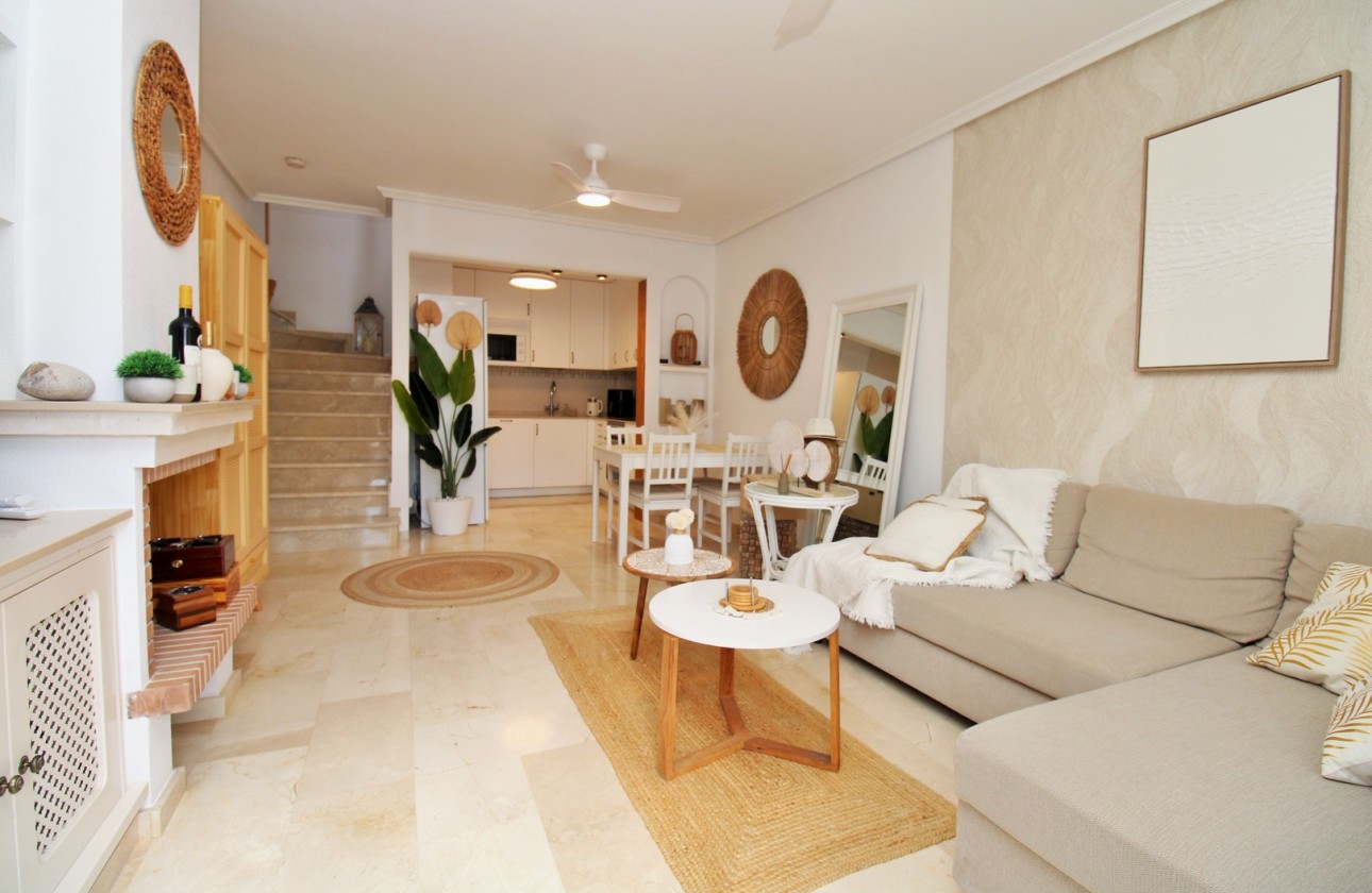 Resale - Townhouse - Villamartin - PAU 8