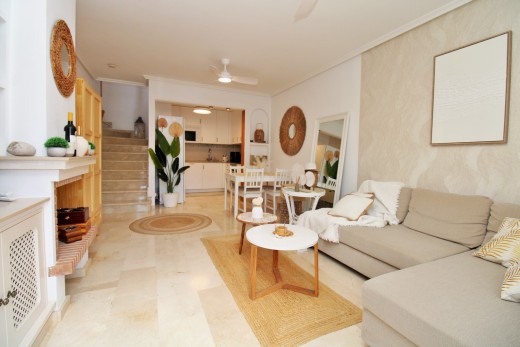 Resale - Townhouse - Villamartin - PAU 8