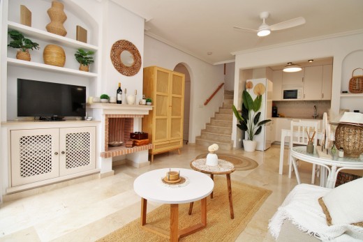 Resale - Townhouse - Villamartin - PAU 8