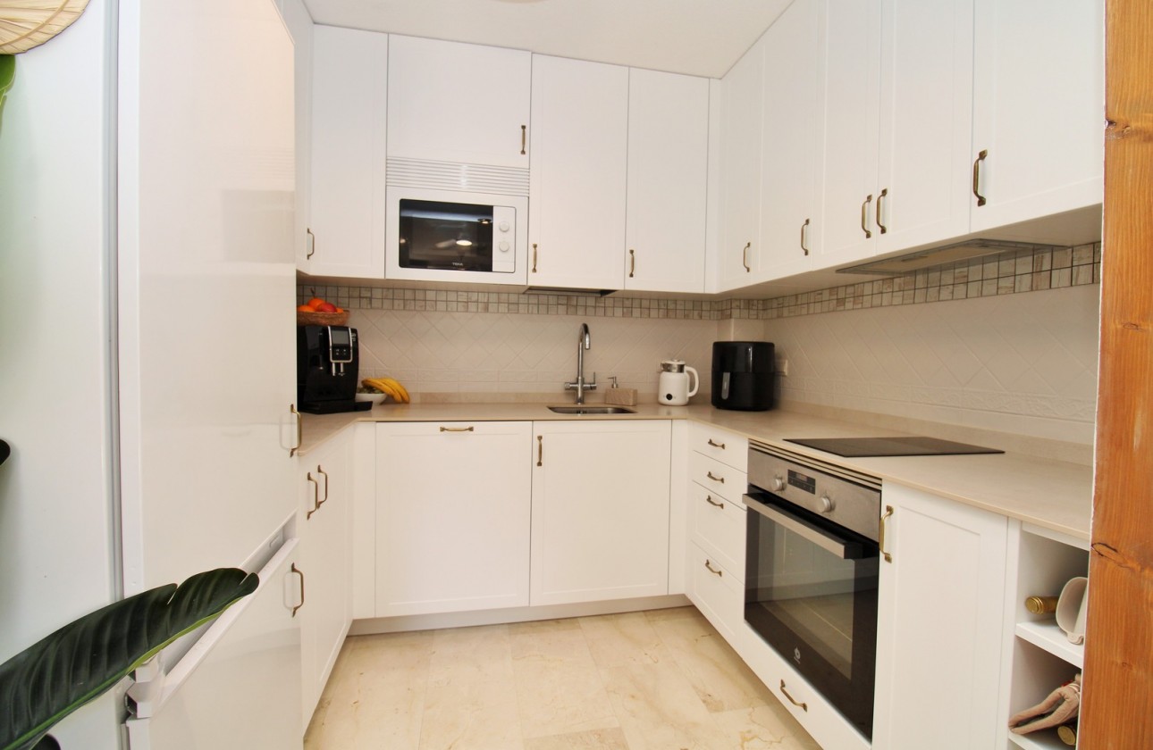 Resale - Townhouse - Villamartin - PAU 8