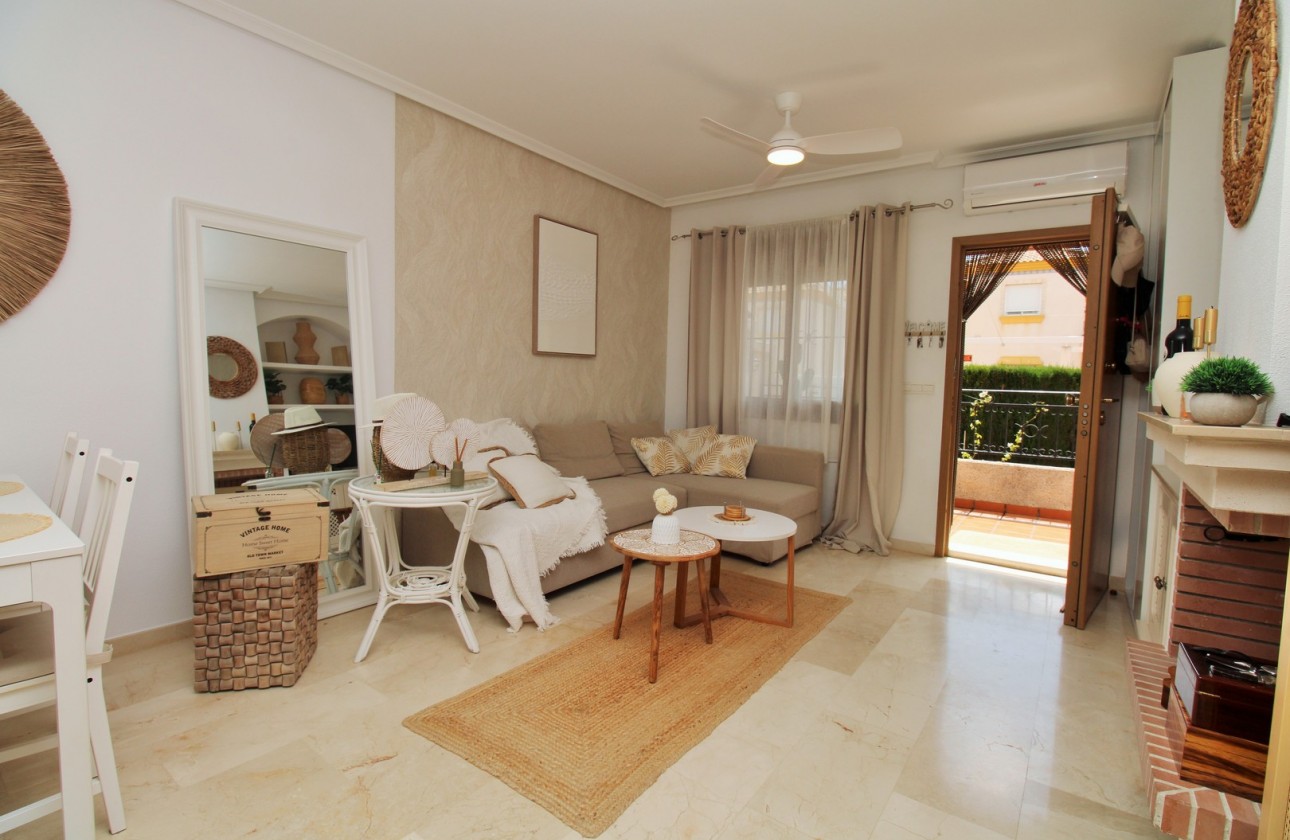 Resale - Townhouse - Villamartin - PAU 8