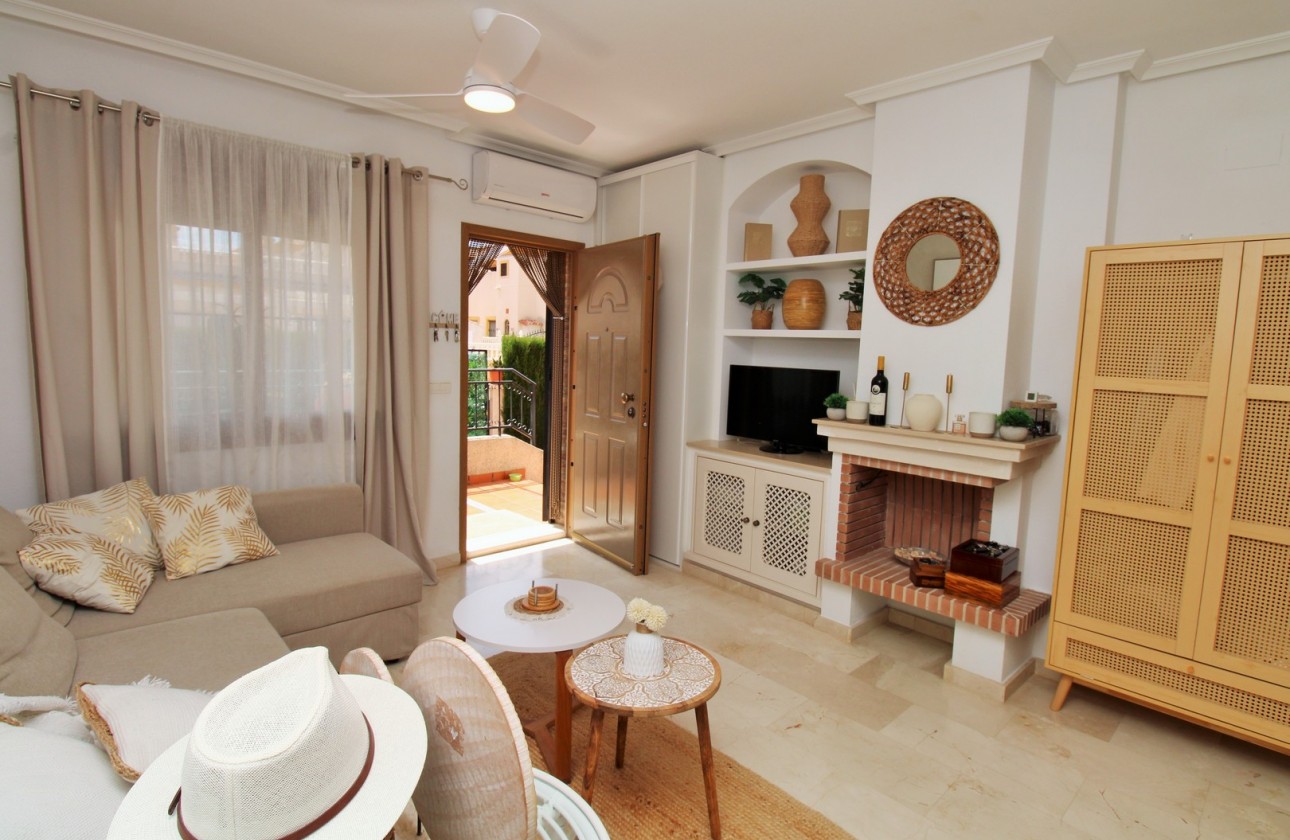 Resale - Townhouse - Villamartin - PAU 8