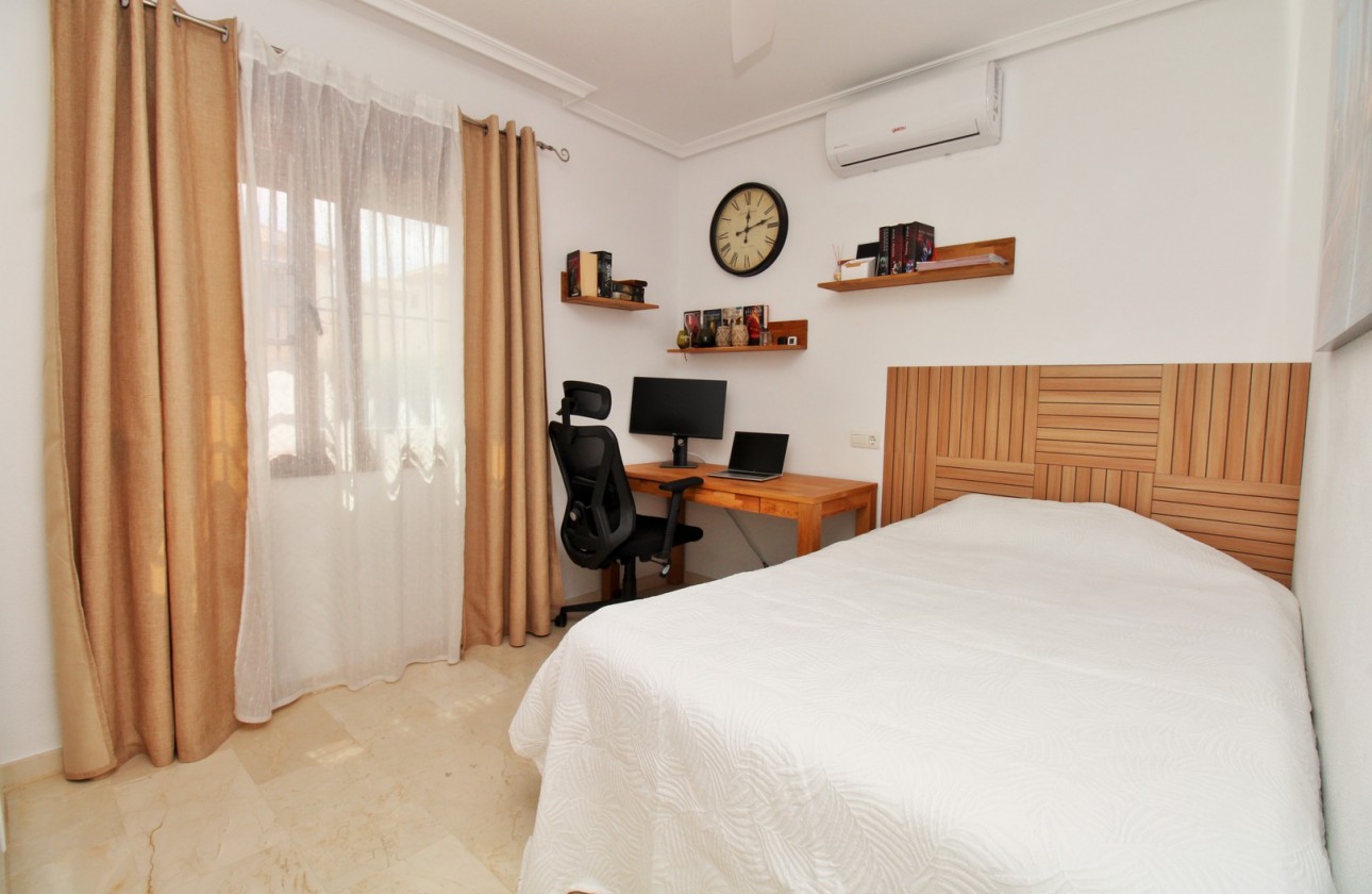Resale - Townhouse - Villamartin - PAU 8