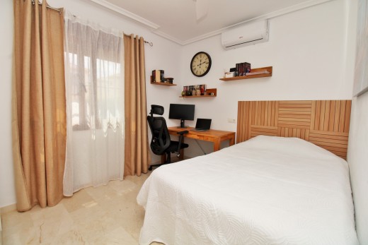 Resale - Townhouse - Villamartin - PAU 8