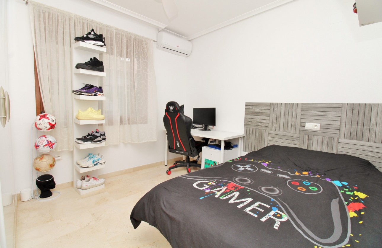 Resale - Townhouse - Villamartin - PAU 8