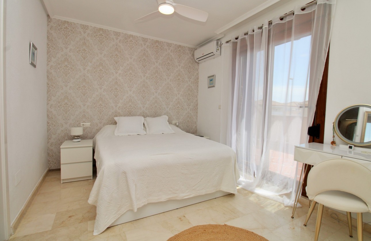 Resale - Townhouse - Villamartin - PAU 8