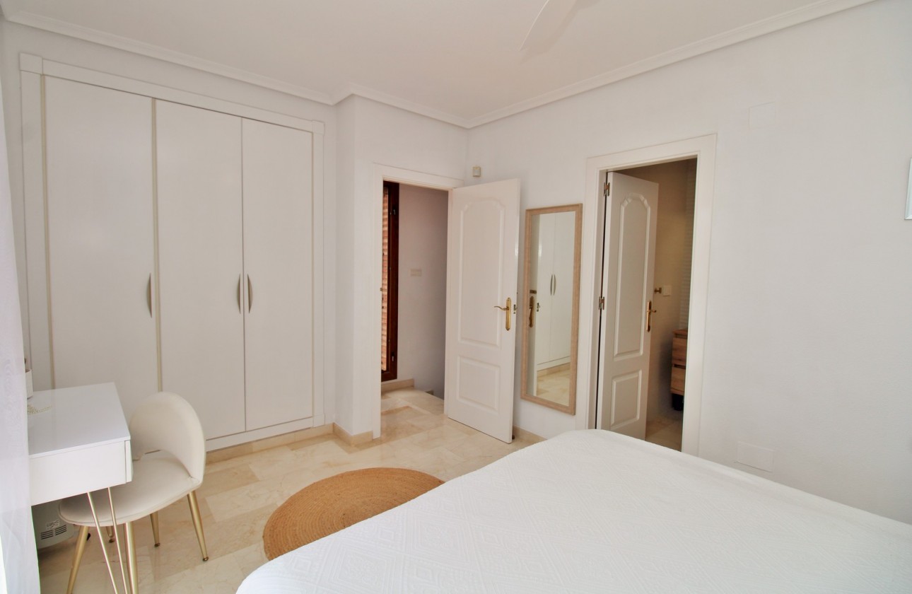 Resale - Townhouse - Villamartin - PAU 8