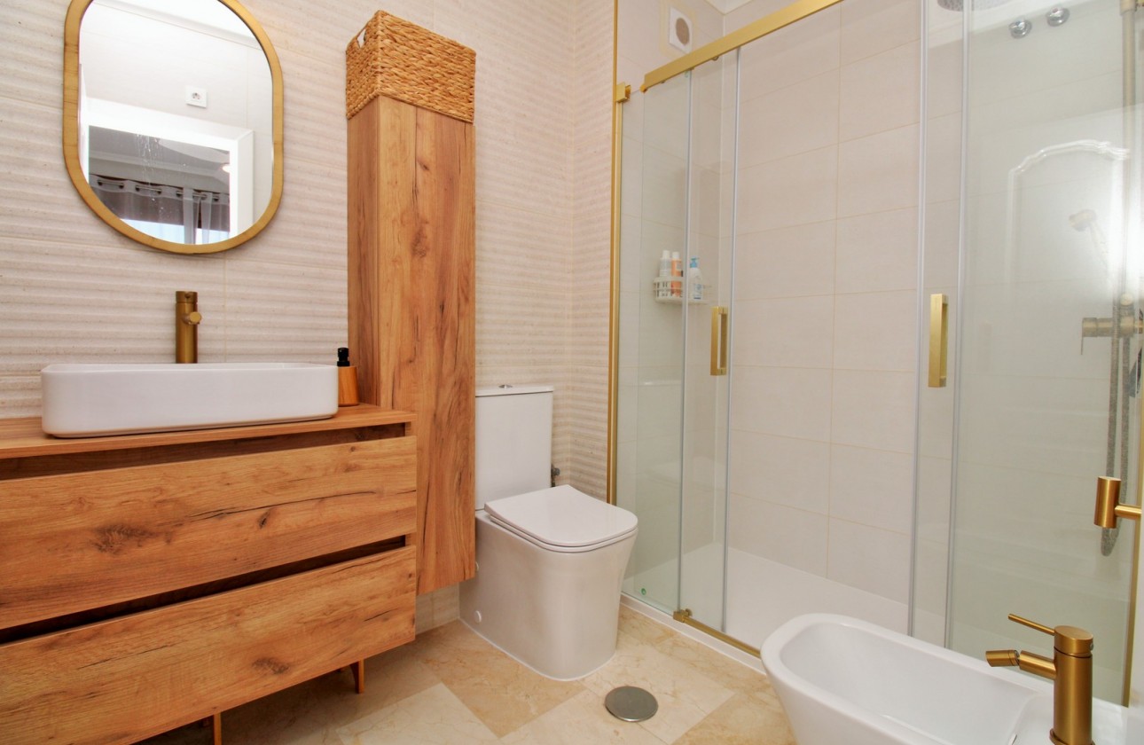 Resale - Townhouse - Villamartin - PAU 8