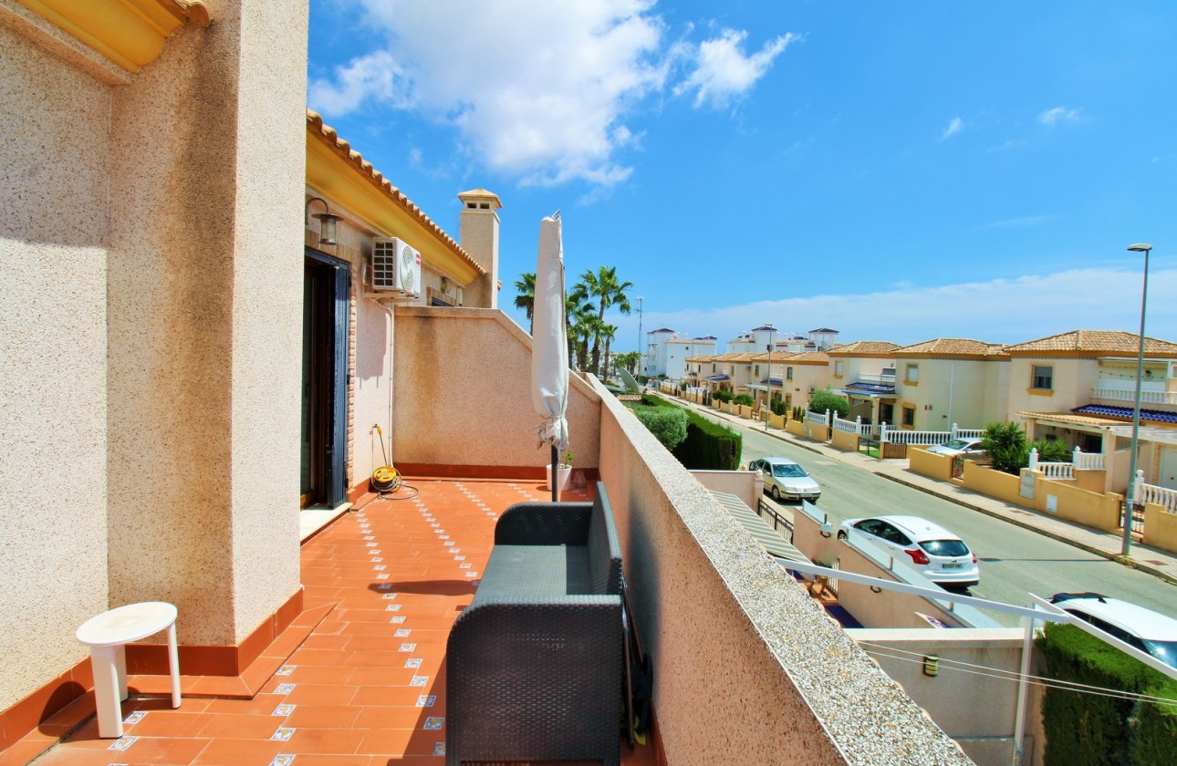 Resale - Townhouse - Villamartin - PAU 8