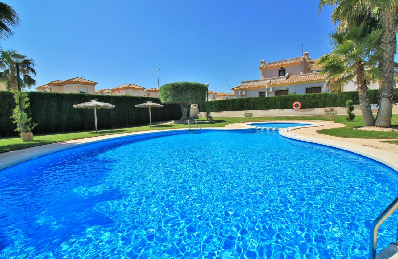 Resale - Townhouse - Villamartin - PAU 8