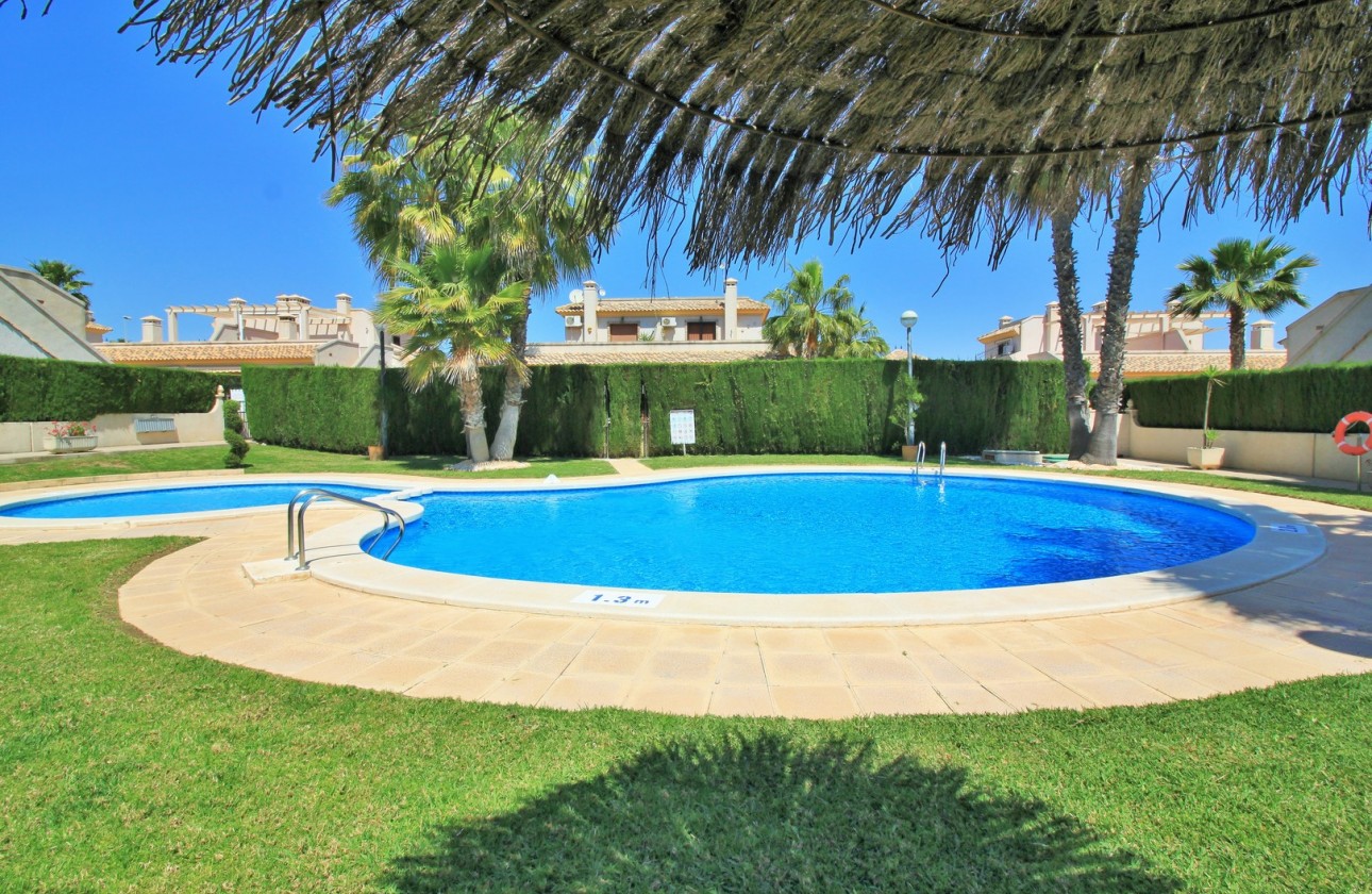 Resale - Townhouse - Villamartin - PAU 8