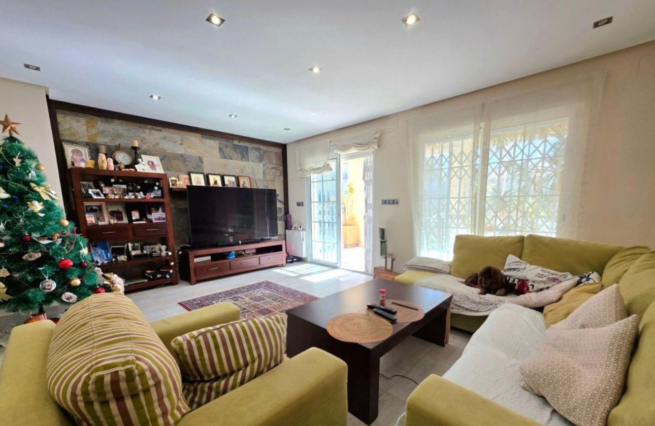Reventa - Chalet - Dehesa de campoamor - Campoamor