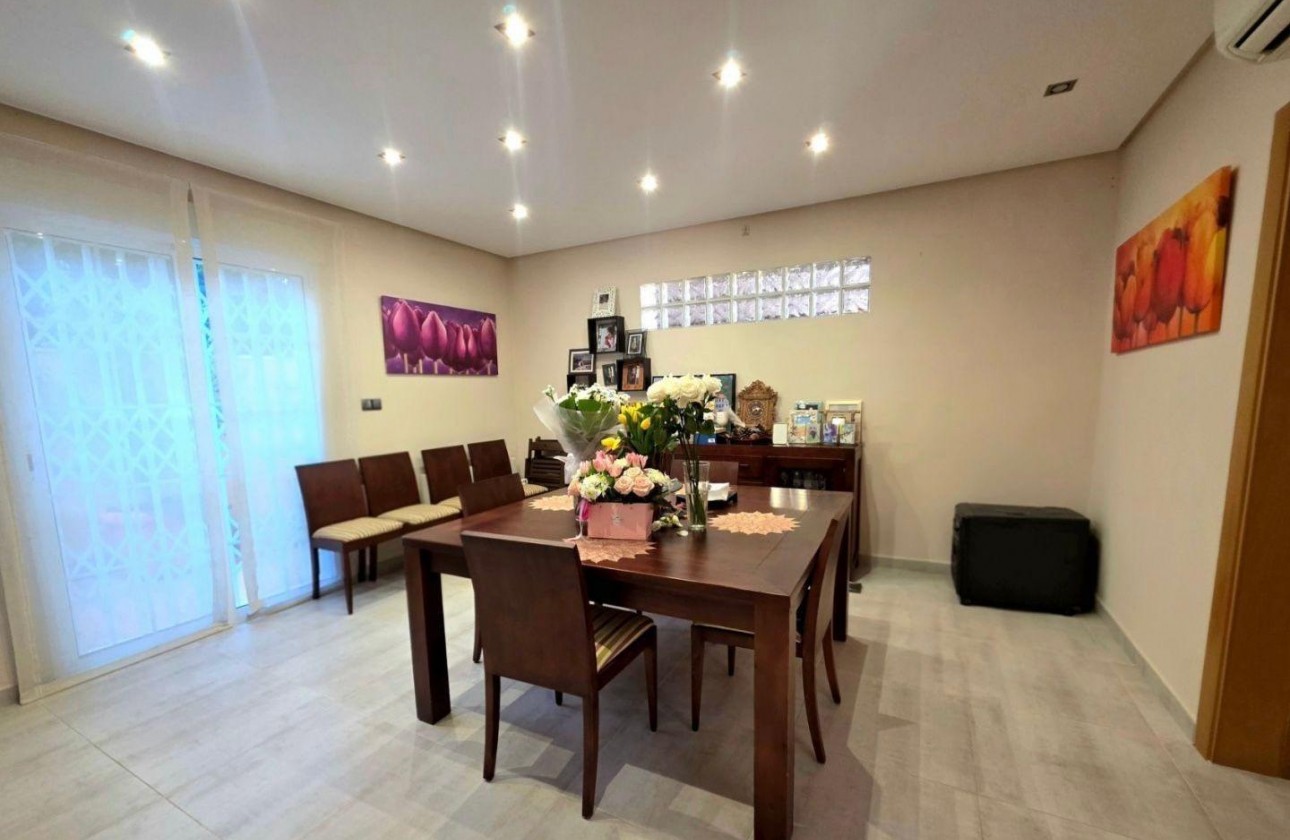 Reventa - Chalet - Dehesa de campoamor - Campoamor
