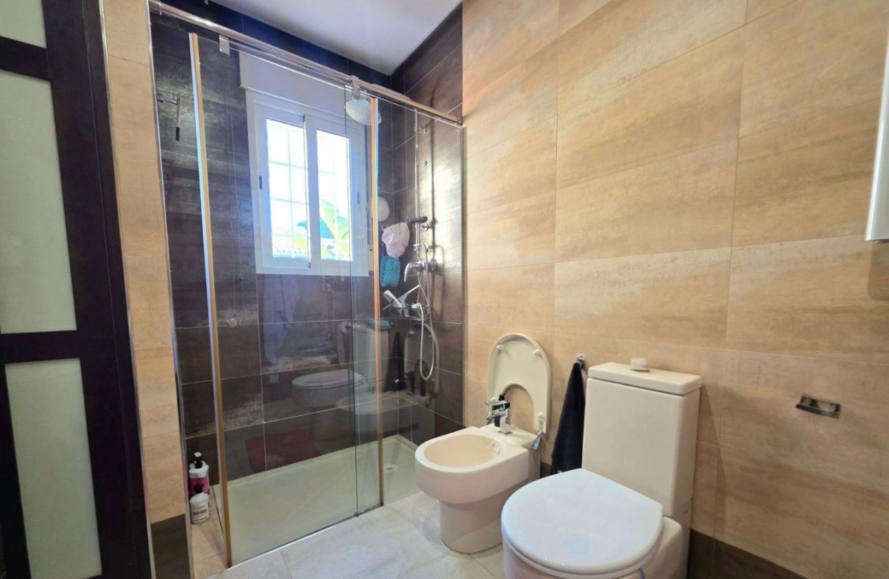 Reventa - Chalet - Dehesa de campoamor - Campoamor