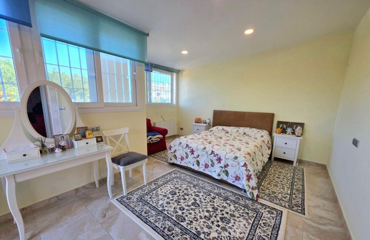 Reventa - Chalet - Dehesa de campoamor - Campoamor