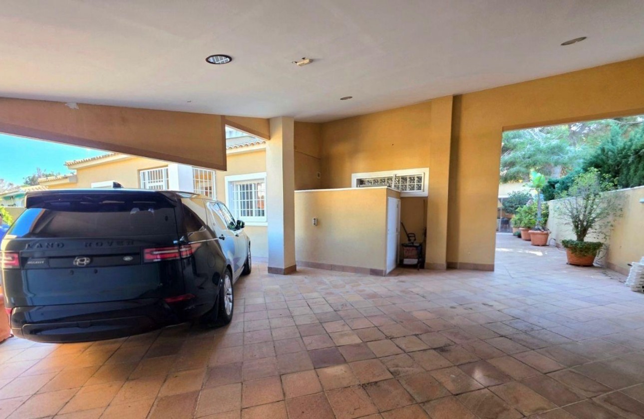 Reventa - Chalet - Dehesa de campoamor - Campoamor