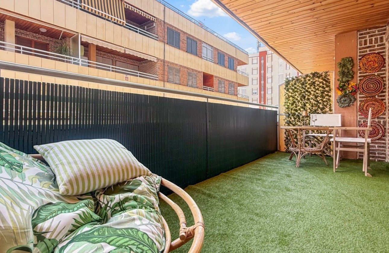 Reventa - Apartamento - Torrevieja - El Acequión - Los Náufragos