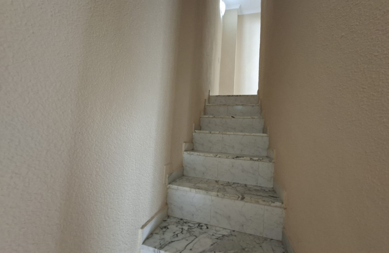 Resale - Town House - La Marina
