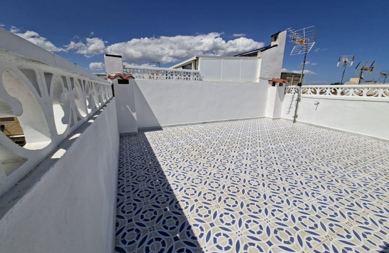 Resale - Town House - La Marina