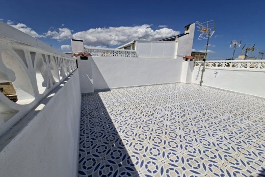Resale - Town House - La Marina
