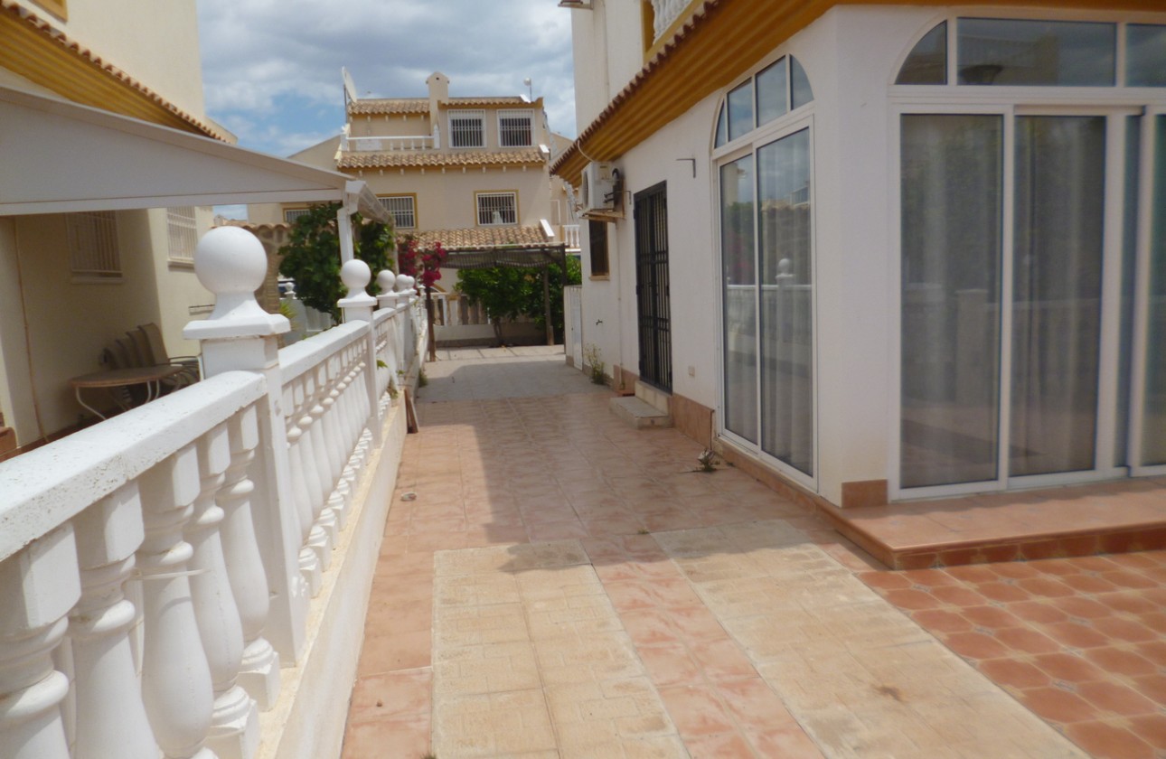 Reventa - Semi Detached Villa - Playa Flamenca