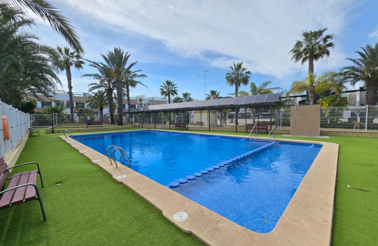 Reventa - Apartment / Flat * - Orihuela Costa * - Villamartín *
