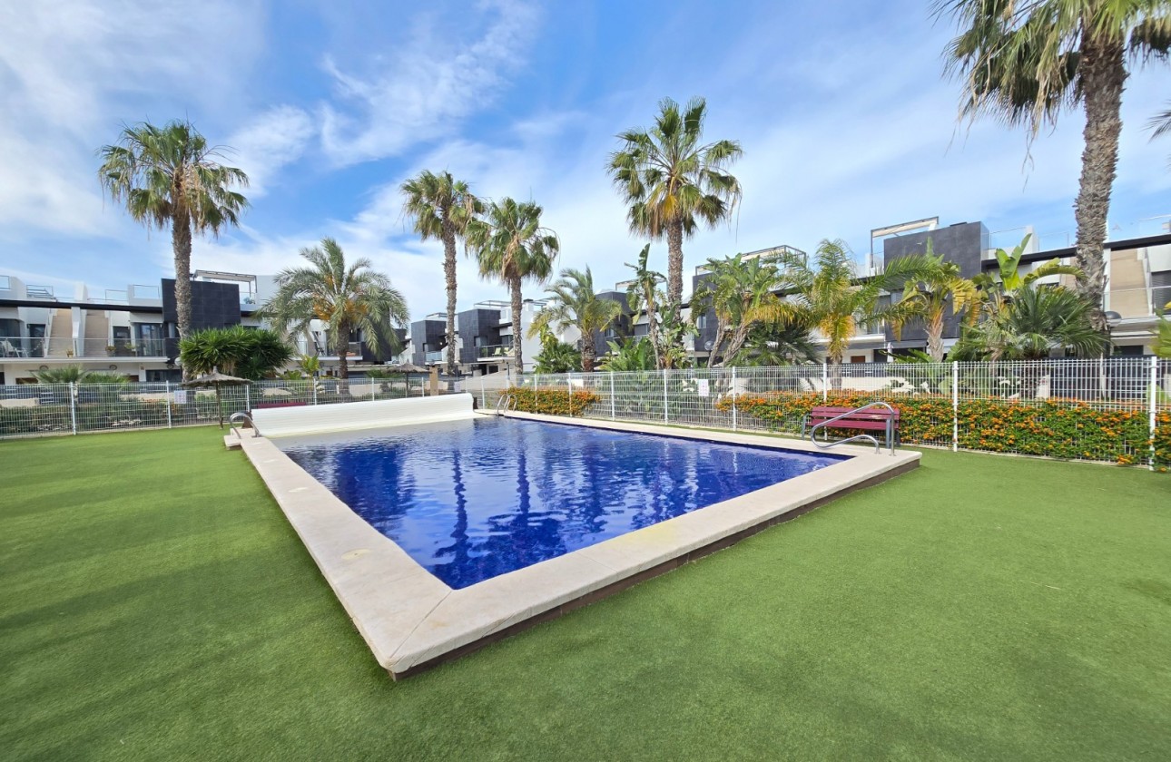 Reventa - Apartment / Flat * - Orihuela Costa * - Villamartín *