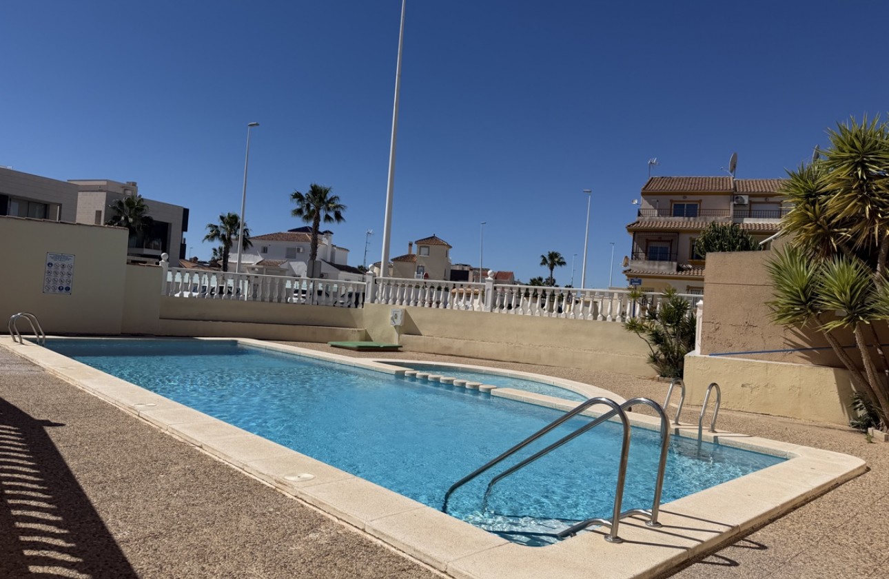 Reventa - Apartamento - La Zenia