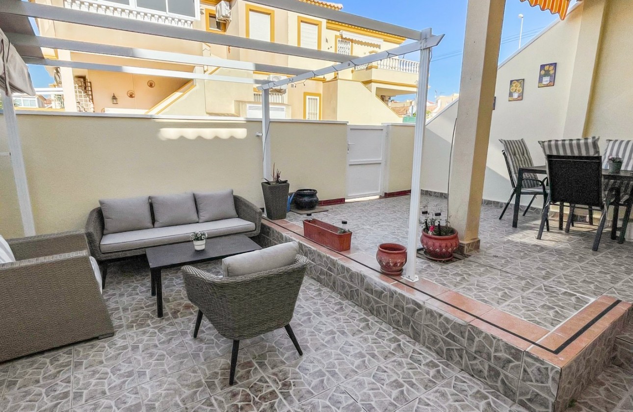 Resale - Bungalow - Orihuela Costa - Playa Flamenca
