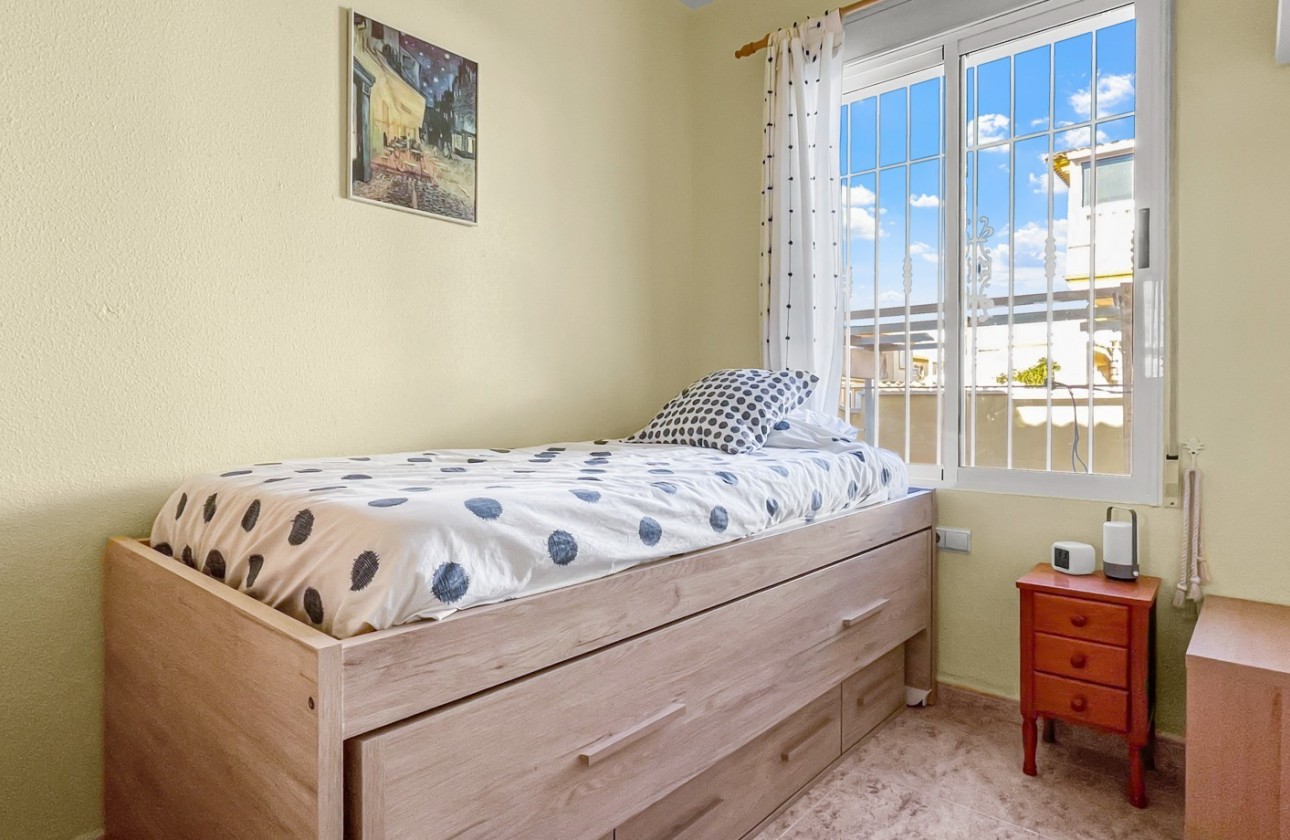 Resale - Bungalow - Orihuela Costa - Playa Flamenca