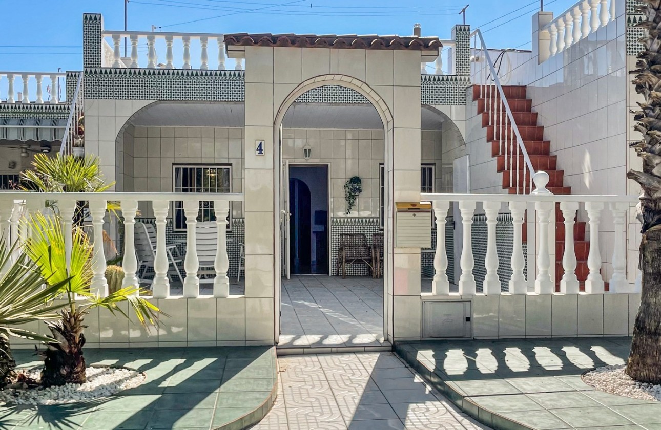 Reventa - Adosado - Torrevieja - La Siesta - El Salado -  Torreta