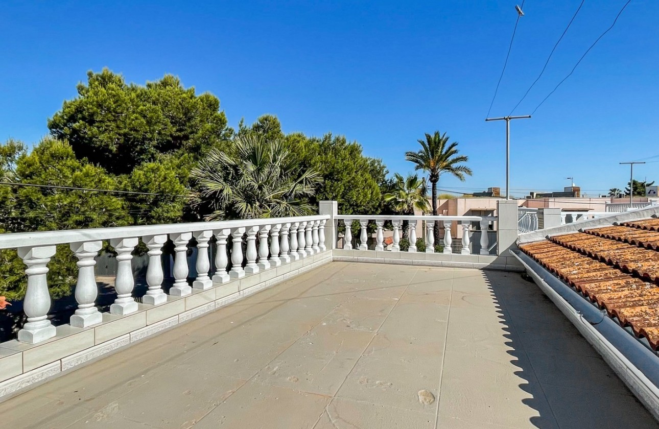 Reventa - Adosado - Torrevieja - La Siesta - El Salado -  Torreta