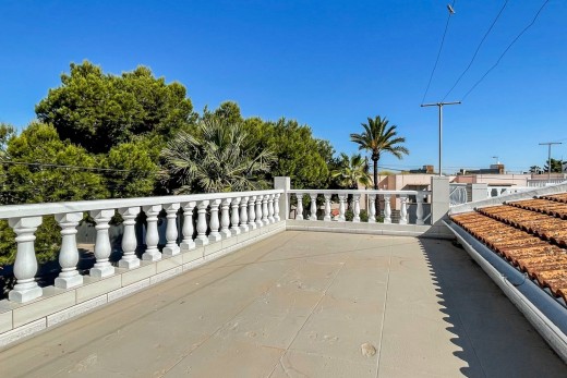 Reventa - Adosado - Torrevieja - La Siesta - El Salado -  Torreta
