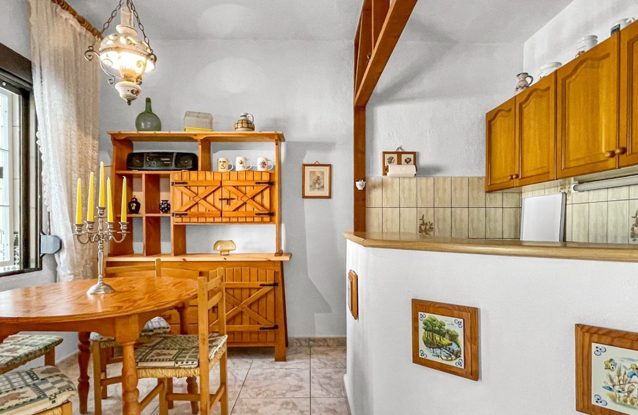 Reventa - Adosado - Torrevieja - La Siesta - El Salado -  Torreta