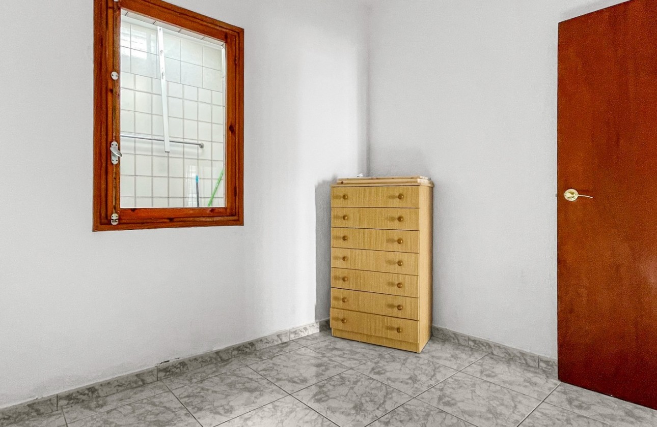 Reventa - Adosado - Torrevieja - La Siesta - El Salado -  Torreta